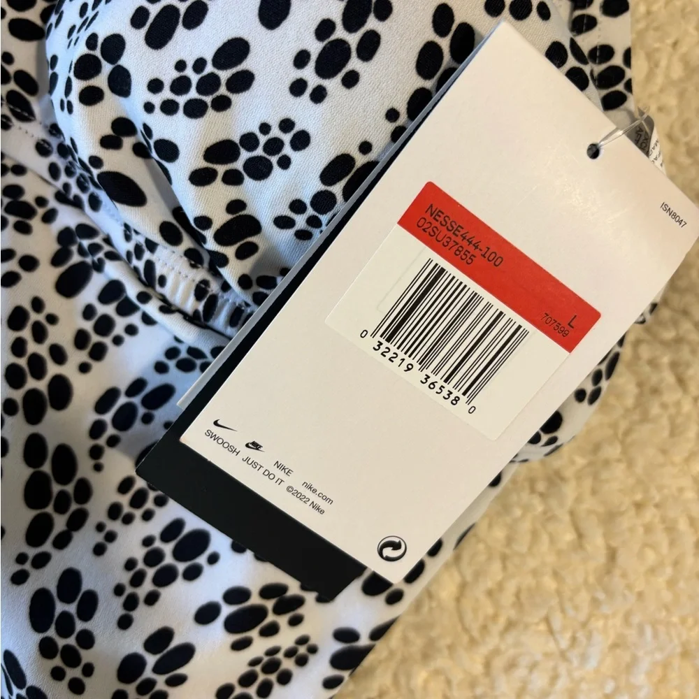 Nike Black and White Patterned One-Piece Swimsuit